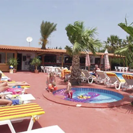 Hotell Sandys And Log