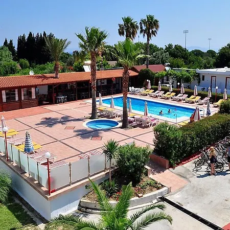 Sandys And Log Hotell Psalidi (Kos)